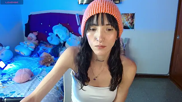 Snapshot of Sakura_and_yuki chatting on 09-13-25, 07:03 Sakura and yuki online show from 09-13-25, 07:03