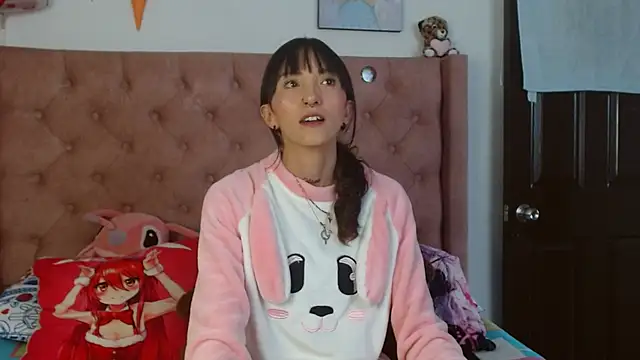 Snapshot of Sakura_and_yuki chatting on 03-05-25, 03:29 Sakura and yuki online show from 03-05-25, 03:29