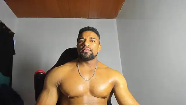 Snapshot of estebanlobo- chatting on 09-09-25, 11:03 estebanlobo- online show from 09-09-25, 11:03