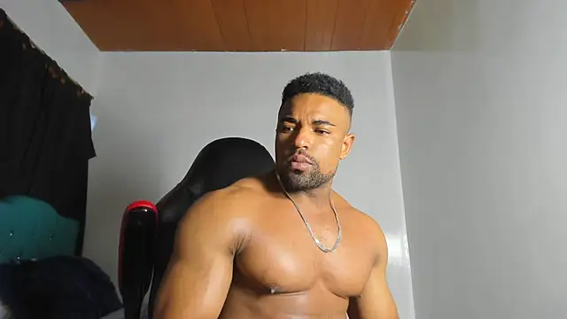 Snapshot of estebanlobo- chatting on 09-25-25, 10:49 estebanlobo- online show from 09-25-25, 10:49