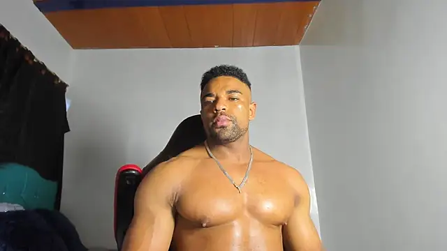 Snapshot of estebanlobo- chatting on 09-21-25, 11:32 estebanlobo- online show from 09-21-25, 11:32