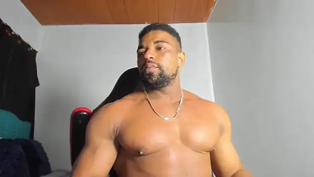 Snapshot of estebanlobo- chatting on 09-10-25, 05:45 estebanlobo- online show from 09-10-25, 05:45