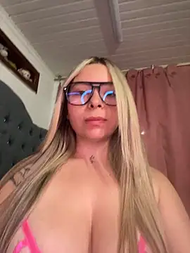 CristalGmez online show from 10-08-25, 02:24