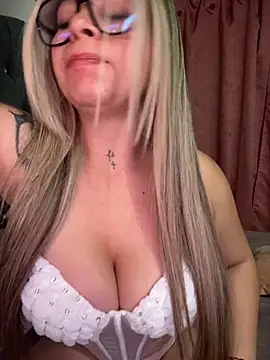 CristalGmez online show from 09-19-25, 02:15