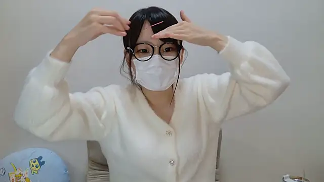 Snapshot of hi---chan- chatting on 02-07-25, 11:55 hi---chan- online show from 02-07-25, 11:55