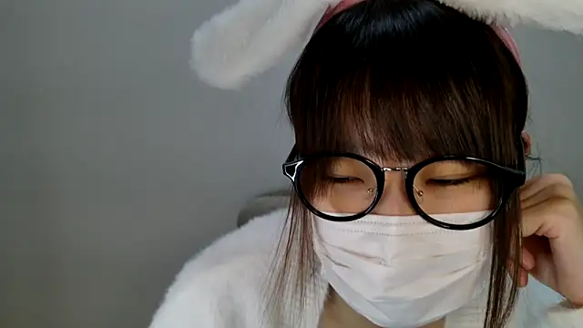 Snapshot of hi---chan- chatting on 02-03-25, 08:13 hi---chan- online show from 02-03-25, 08:13