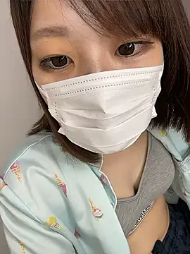 Snapshot of hi---chan- chatting on 06-29-26, 12:49 hi---chan- online show from 06-29-26, 12:49