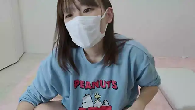Snapshot of hi---chan- chatting on 09-27-25, 10:49 hi---chan- online show from 09-27-25, 10:49