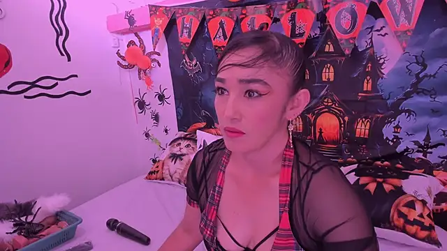 charlotte-11 online show from 10-24-25, 03:11