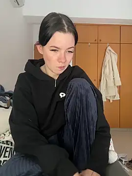 RoxiBlack online show from 02-07-26, 08:00