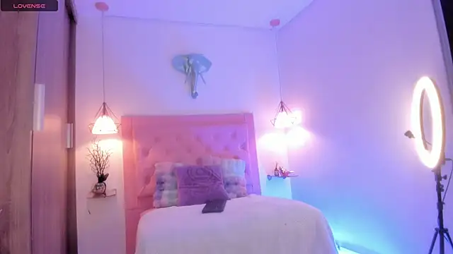 Snapshot of kimmy099 chatting on 03-06-25, 07:54 kimmy099 online show from 03-06-25, 07:54