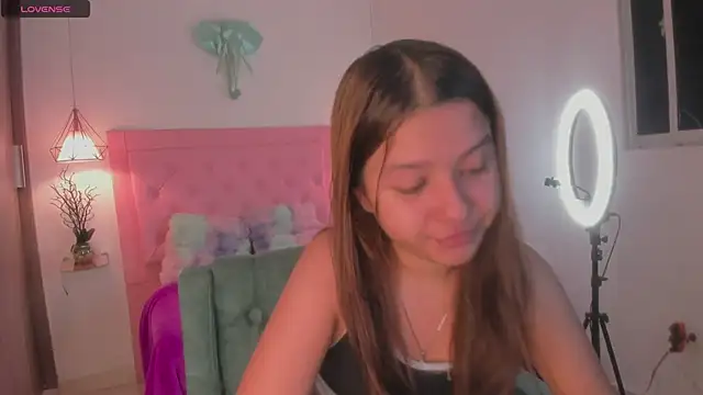 Snapshot of kimmy099 chatting on 02-18-25, 11:08 kimmy099 online show from 02-18-25, 11:08