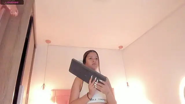 Snapshot of kimmy099 chatting on 03-09-25, 07:48 kimmy099 online show from 03-09-25, 07:48