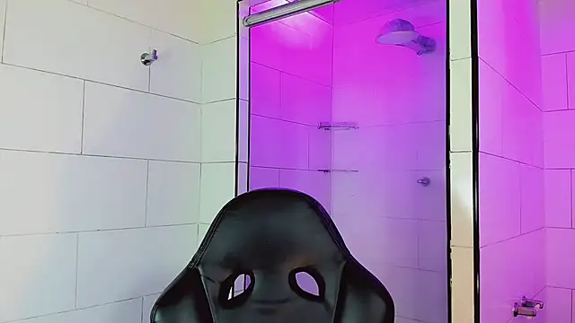 Snapshot of Victoria_Kastelo chatting on 11-04-25, 07:17 Victoria Kastelo online show from 11-04-25, 07:17