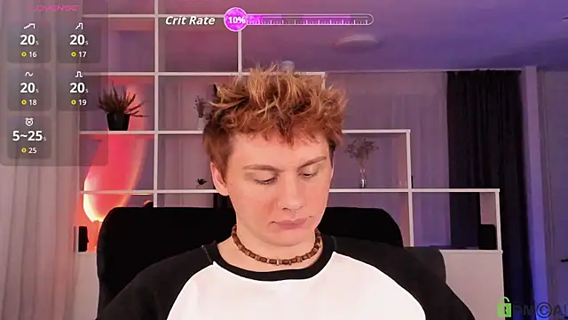 Snapshot of sunnyburn_boy chatting on 10-31-25, 08:05 sunnyburn boy online show from 10-31-25, 08:05