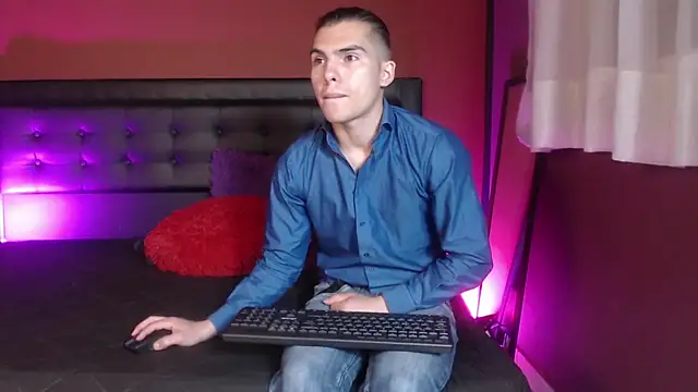  Tattoo Couple online show from 02-22-25, 01:46