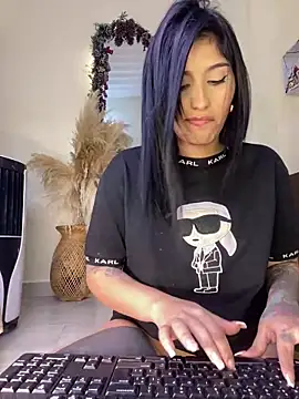 Sweetie Arianna online show from 02-08-25, 09:56