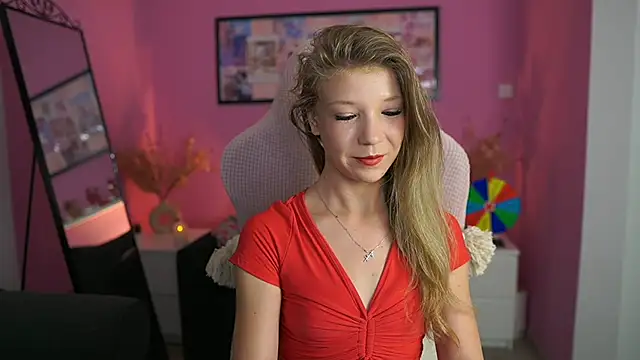 missicute online show from 10-27-25, 07:15