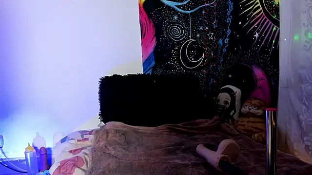 daarklover online show from 11-18-25, 05:33