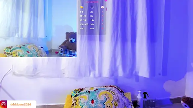 Snapshot of daarklover chatting on 03-21-25, 12:50 daarklover online show from 03-21-25, 12:50