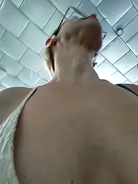 blondyruby online show from 06-18-26, 08:02