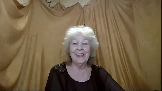 Snapshot of _Estelitta_5 chatting on 05-19-26, 06:04 Estelitta 5 online show from 05-19-26, 06:04