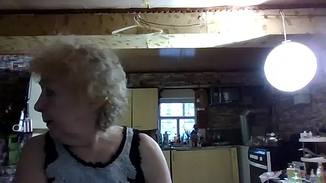  Estelitta 5 online show from 12-17-25, 11:26