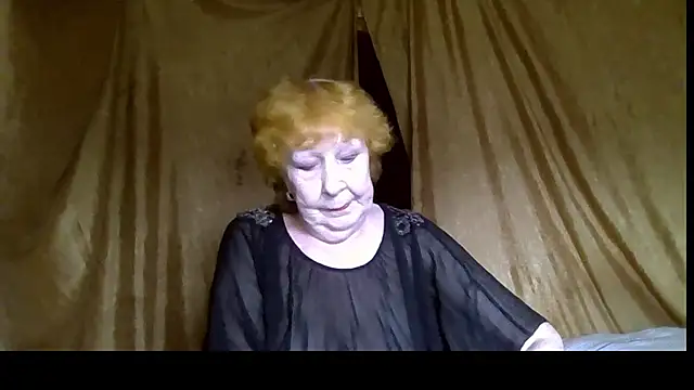 Snapshot of _Estelitta_5 chatting on 07-18-26, 11:30 Estelitta 5 online show from 07-18-26, 11:30