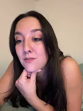 Snapshot of _Juliette chatting on 10-02-25, 08:23 Juliette online show from 10-02-25, 08:23
