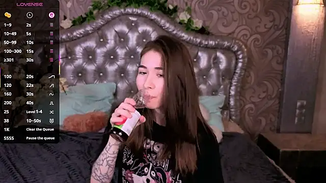 ashleyro1 online show from 02-11-26, 01:55