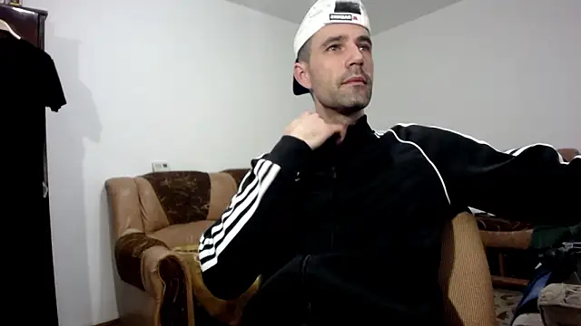 I like older menn online show from 02-02-26, 05:50