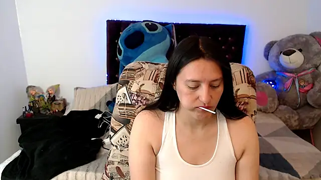 Lorenahot 06 online show from 04-21-26, 05:41