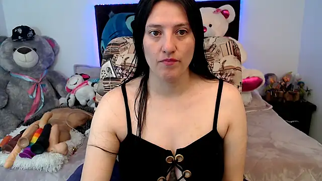 Lorenahot 06 online show from 11-08-25, 06:00