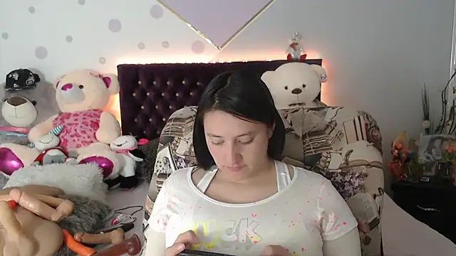 Lorenahot 06 online show from 03-11-25, 05:46