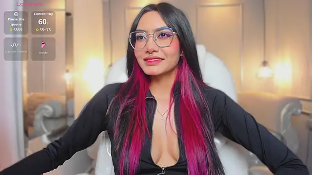 AzuraKindong online show from 02-06-26, 07:21