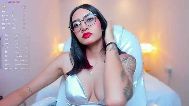 AzuraKindong online show from 03-18-26, 07:26