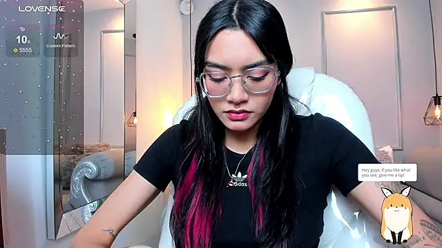 AzuraKindong online show from 11-07-25, 07:18