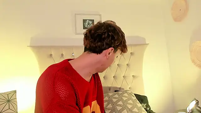 Tomy Rox online show from 11-25-25, 04:35