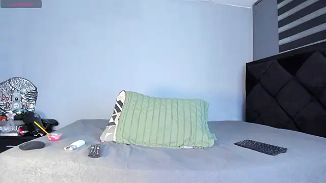 Dancelwashington online show from 03-17-26, 01:30