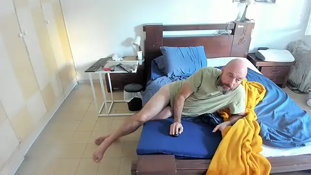 CTPuIITu3 online show from 10-26-25, 05:41