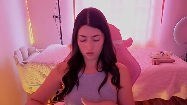 ChanellGV online show from 03-18-26, 07:37