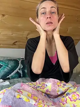 DanaeJustine online show from 03-11-25, 12:39