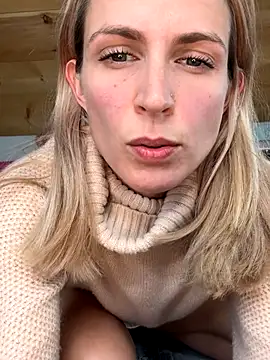 DanaeJustine online show from 11-13-25, 10:02