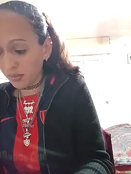 Snapshot of Zorrita_Fox chatting on 10-25-25, 12:43 Zorrita Fox online show from 10-25-25, 12:43