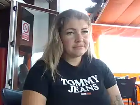 Snapshot of GabyHofstede chatting on 03-19-25, 02:57 GabyHofstede online show from 03-19-25, 02:57