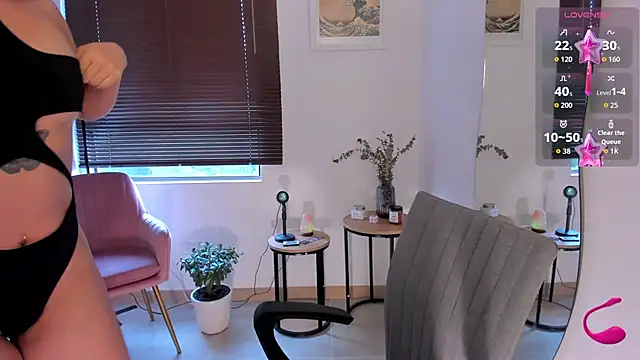 ameliegraham online show from 09-17-25, 07:49