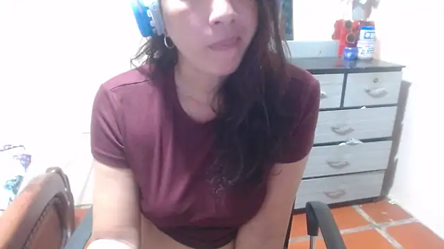 Snapshot of Ainhoa-hot chatting on 05-10-26, 05:22 Ainhoa-hot online show from 05-10-26, 05:22