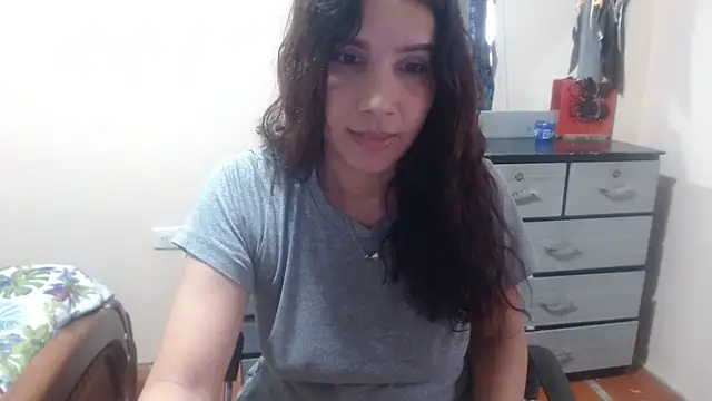 Snapshot of Ainhoa-hot chatting on 04-29-26, 07:42 Ainhoa-hot online show from 04-29-26, 07:42