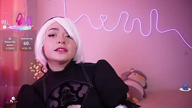 Snapshot of Ahri_howl_sweet chatting on 01-17-26, 08:45 Ahri howl sweet online show from 01-17-26, 08:45