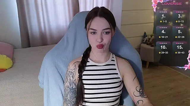 kate leoo online show from 03-29-26, 01:24